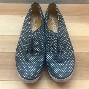 EUC navy blue polka dot Keds